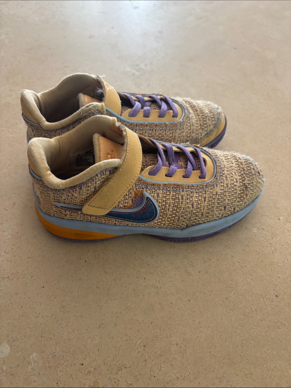 Nike LeBron XX "Summer Vibes" Preschool Kids' Basketball Shoes size 1